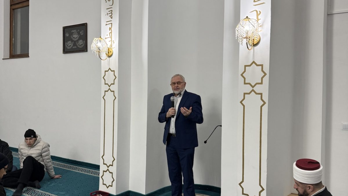 Održano predavanje prof. dr. Šefika Kurdića u Baš džamiji u Donjem Vakufu